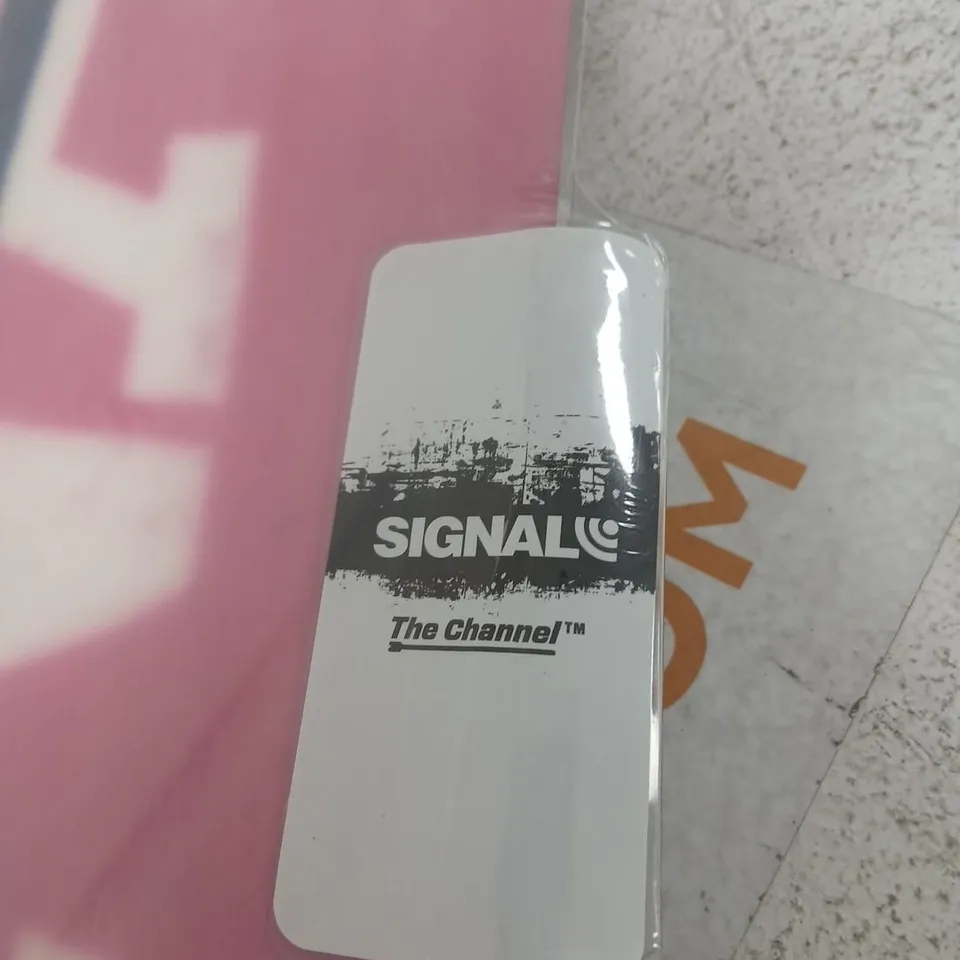SIGNAL THE CHANNEL SNOWBOARD – 153 CM