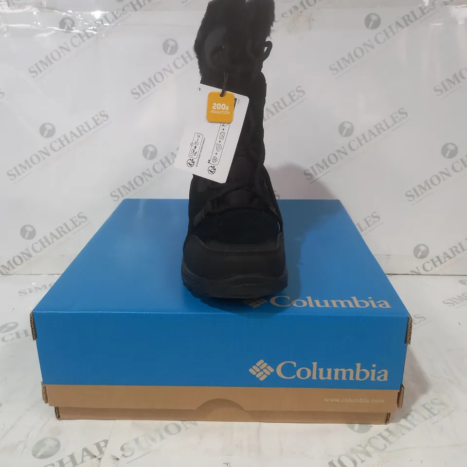 BOXED PAIR OF COLUMBIA WOMEN'S ICE MAIDEN II BOOTS IN BLACK UK SIZE 6.5