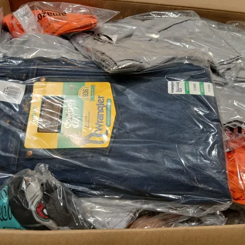 LARGE QUANTITY OF ASSORTED CLOTHING AND ACCESSORIES TO INCLUDE; REUSABLE FACE MASKS, WRANGLER COWBOY CUT JEANS, AMAZON ESSENTIALS CLASSIC FIT DRESS PANTS AND DAILY RITUAL WOMENS FINE GAUGE STRETCH SCO
