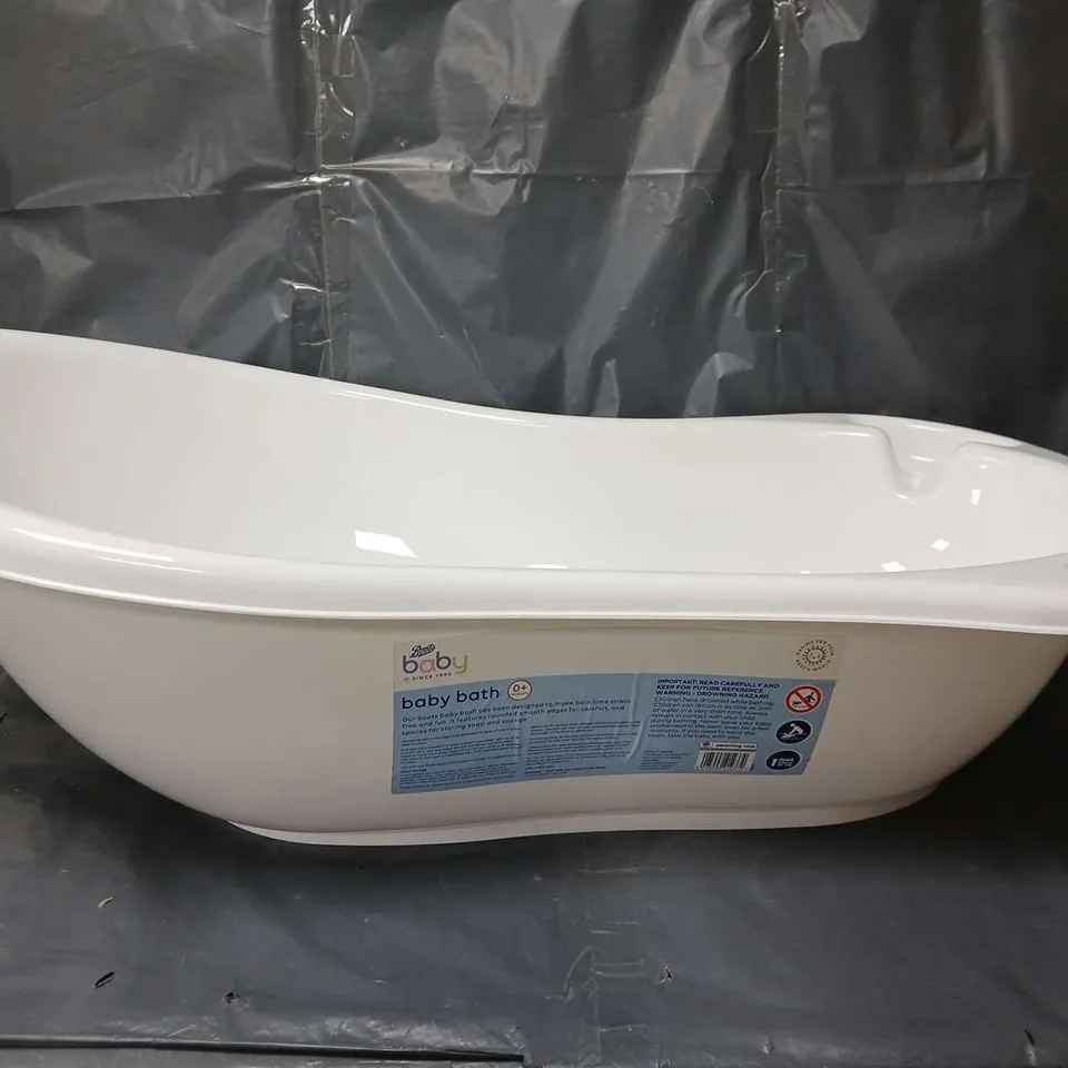 BOOTS BABY BATH IN WHITE