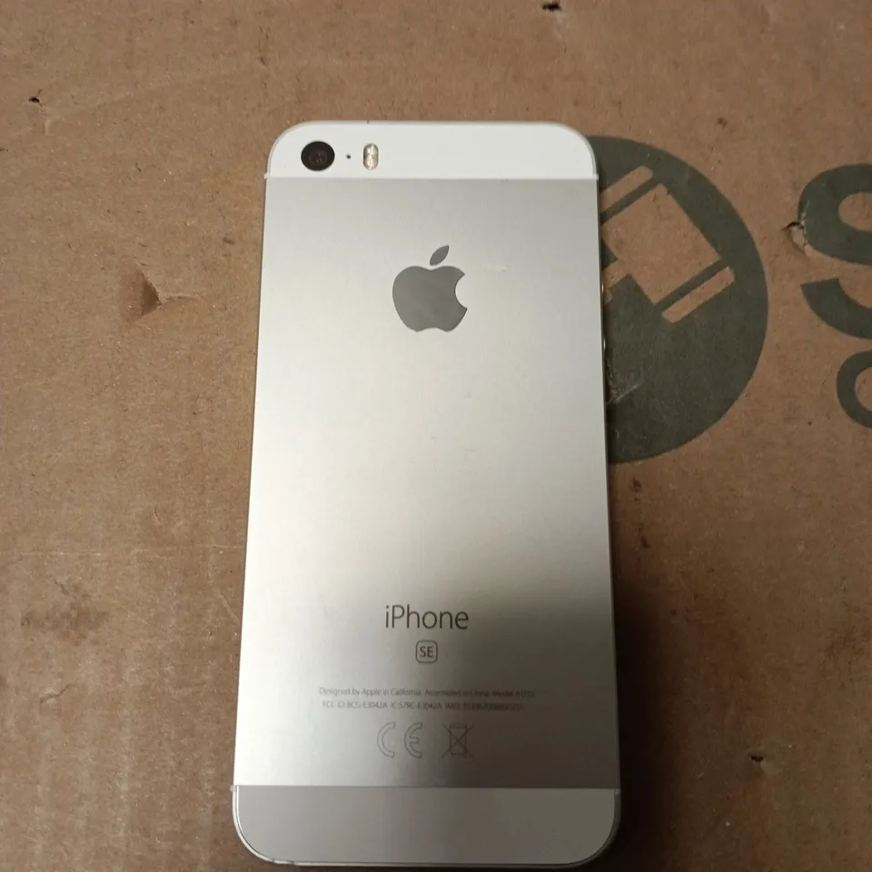 APPLE IPHONE SE A1723