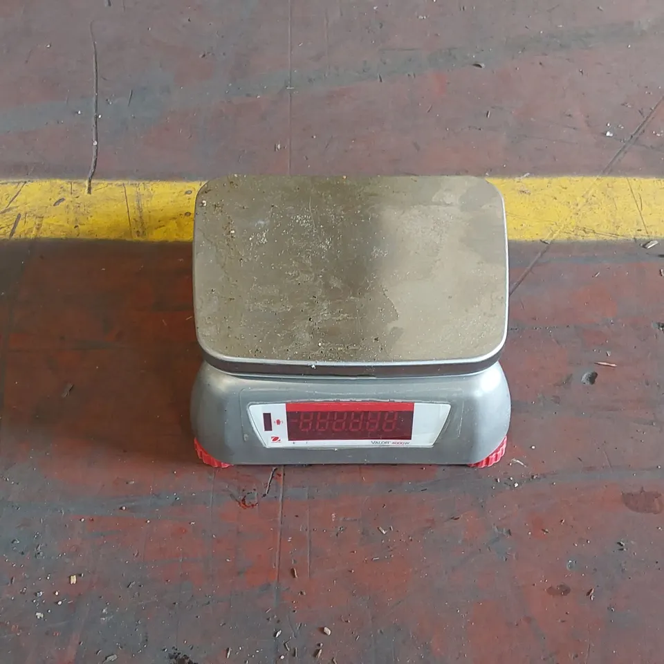 OHAUS VALOR 4000 SCALE V41XWE