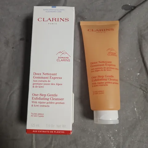 CLARINS ONE-STEP GENTLE EXFOLIATING CLEANSER 125 ML – BOXED