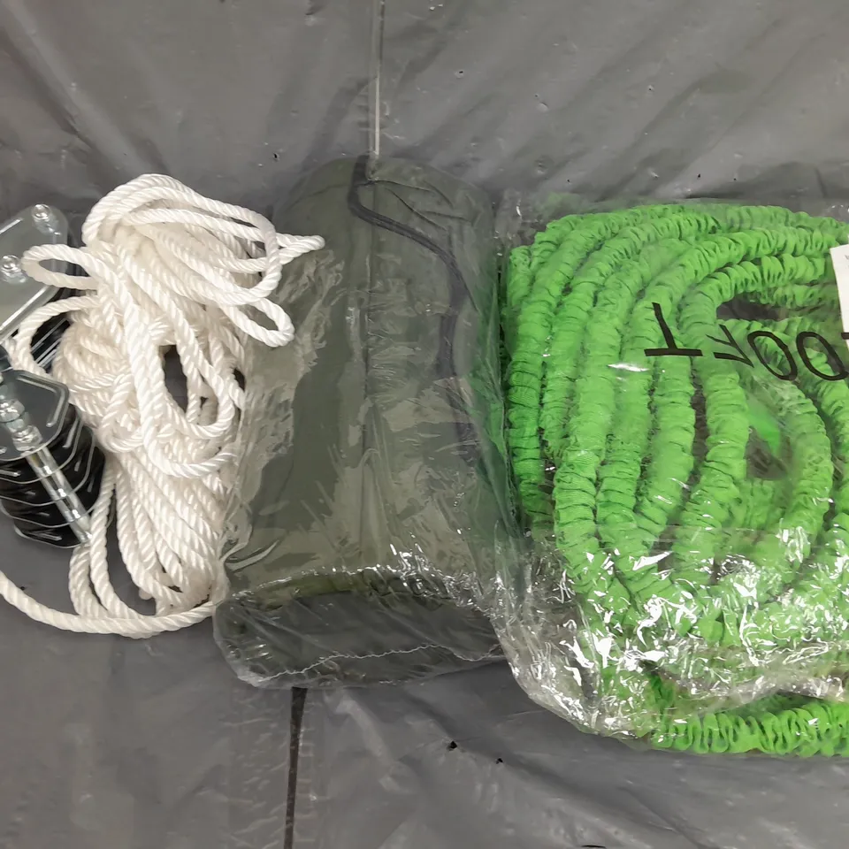 APROXIMATELY 15 ASSORTED HOUSEHOLD ITEMS TO INCLUDE BAGS , CAMPING EQUIPMENT , HOSES , ETC 