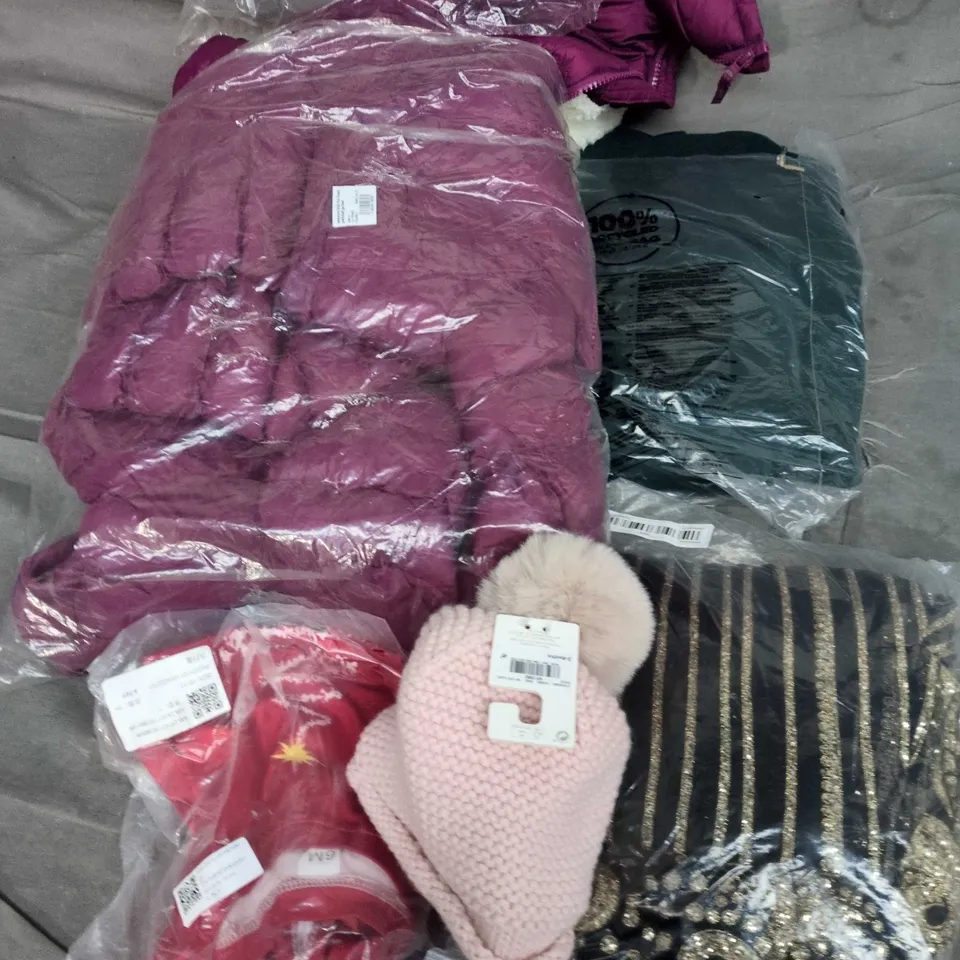 APPROXIMATELY 30 ASSORTED KIDS CLOTHING ITEMS IN VARIOUS STYLES, SIZES & COLOURS TO INCLUDE BRANDS SUCH AS ADIDAS, NEXT, MOUNTAIN WAREHOUSE, ETC - COLLECTION ONLY