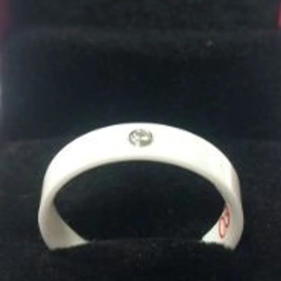 BERING WHITE CERAMIC STONE SET INNER RING SIZE 9