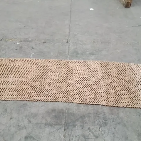 QUALITY DESIGNER AREA RUG - APPROXIMATELY 300CM X 80CM - NATURAL 