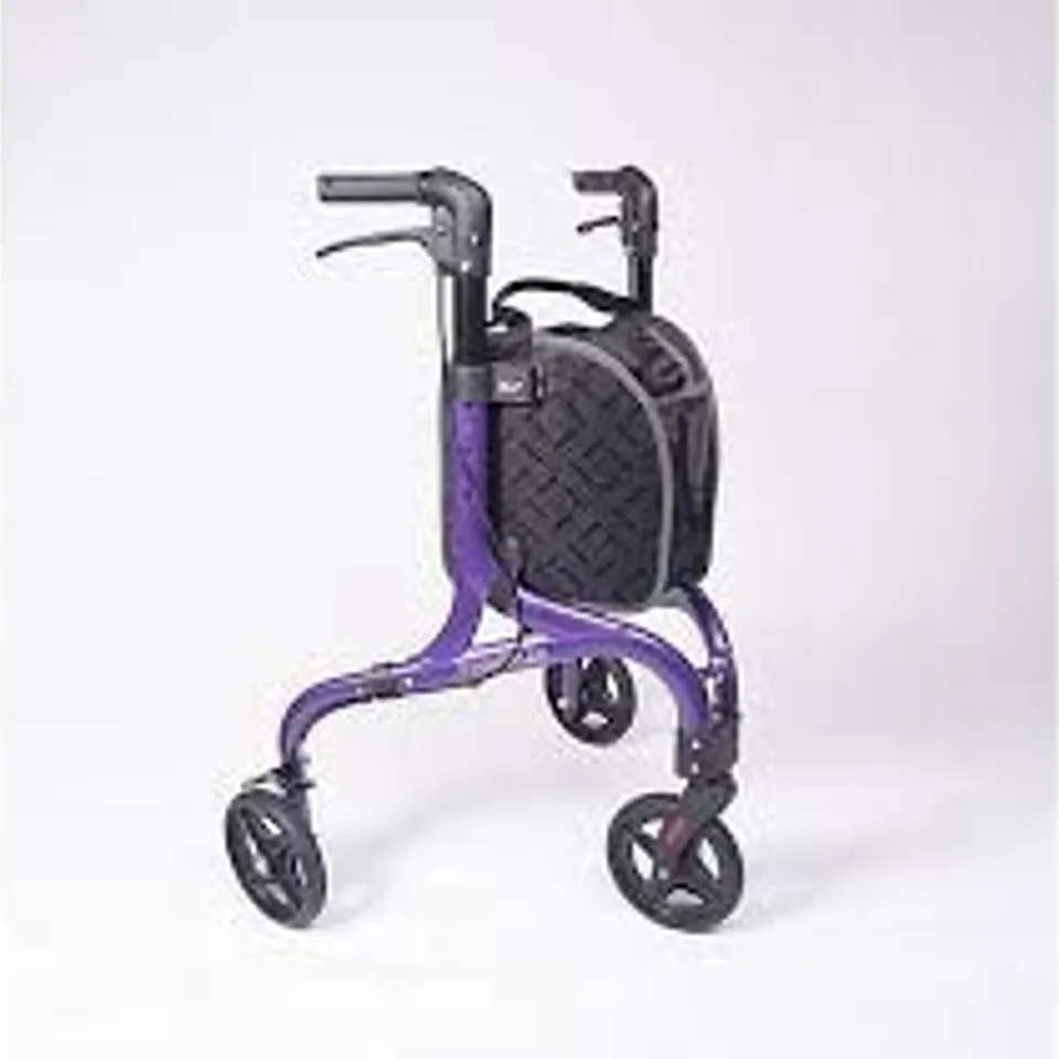 NRS FREE STYLE 3 WHEEL ROLLATOR