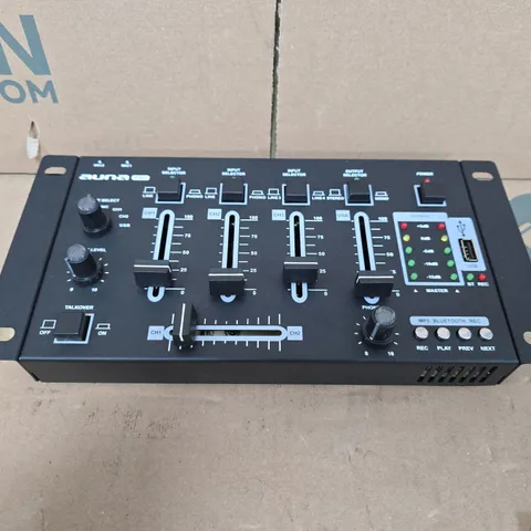 BOXED AUNA PRO 4 CHANNEL MIXER
