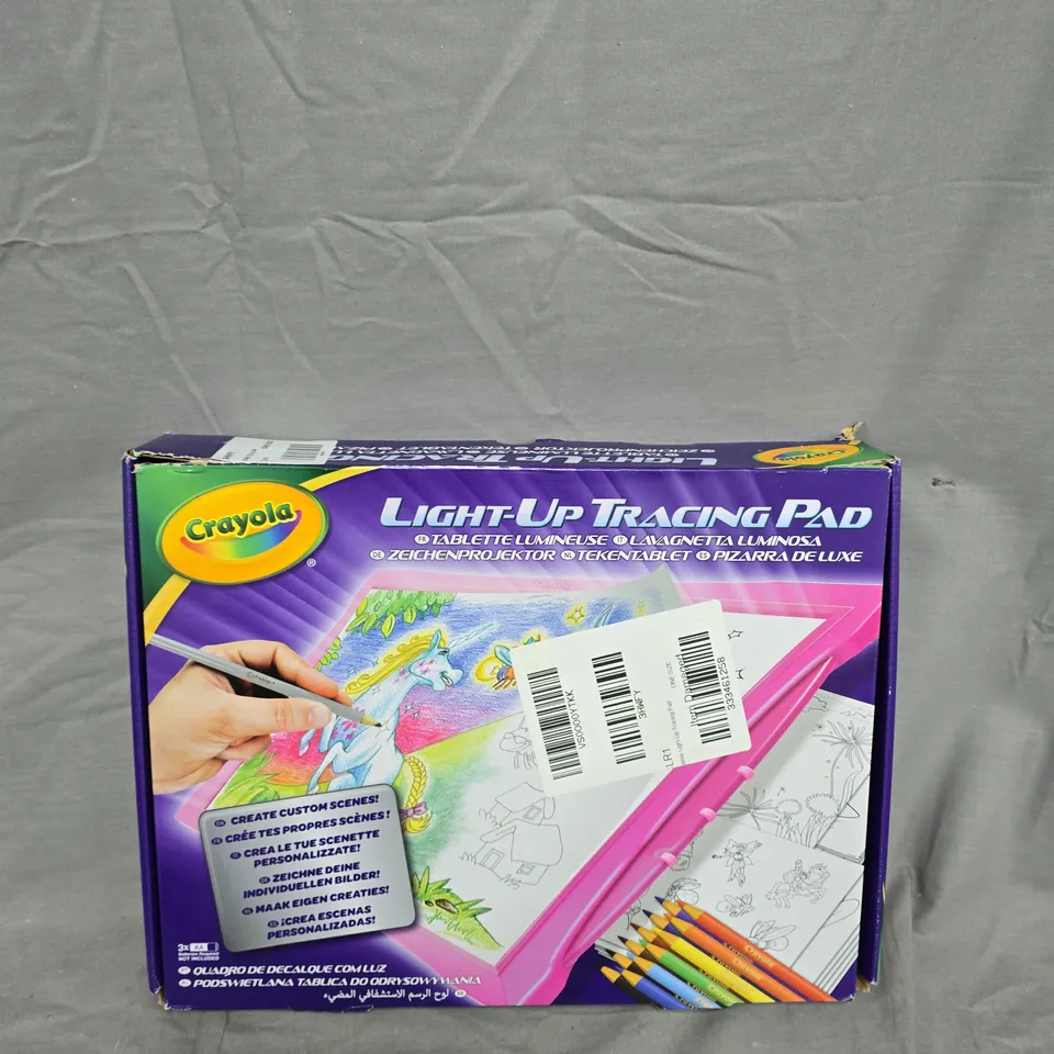 BOXED CRAYOLA LIGHT-UP TRACING PAD 