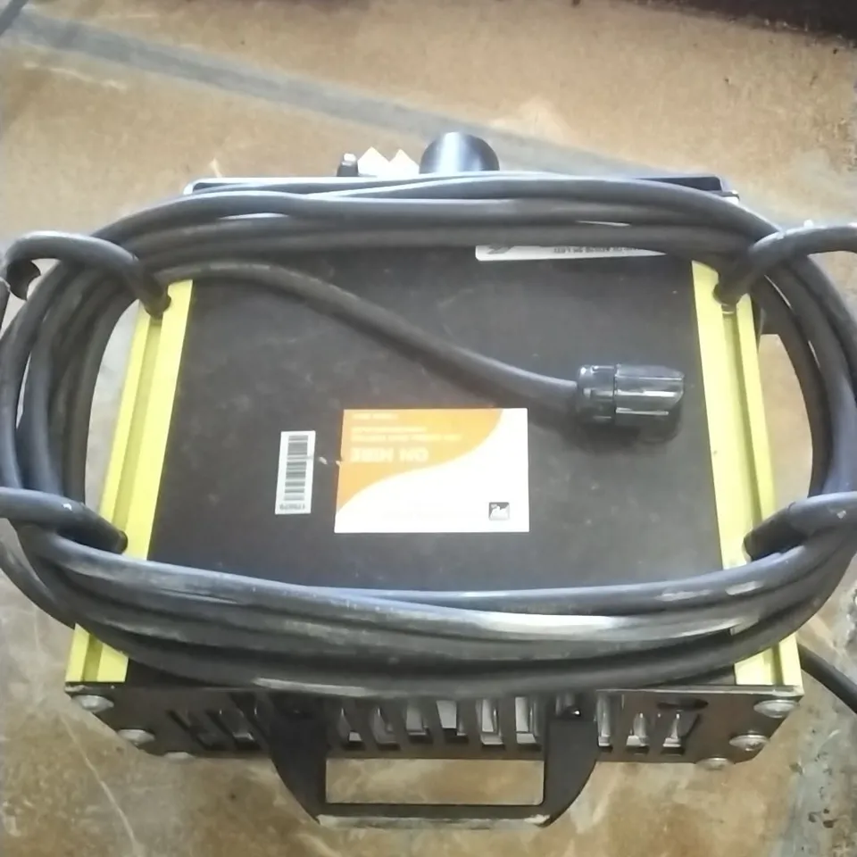GLADIUS 3K 220W LAMP CW 10M CABLE
