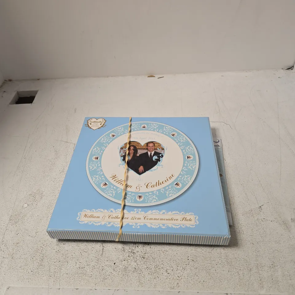 SABICHI WILLIAM & CATHERINE 27CM COMMEMORATIVE PLATE – BOXED