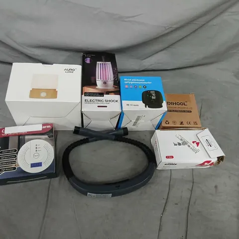 SIX ASSORTED ELECTRICAL PRODUCTS TO INCLUDE; ELECTRIC SHOCK MOSQUITO KILLING LAMP. AURO LAMP, CARBON MONOXIDE ALARM AND WRIST ELECTRIC SPHYGMOMANOMETER