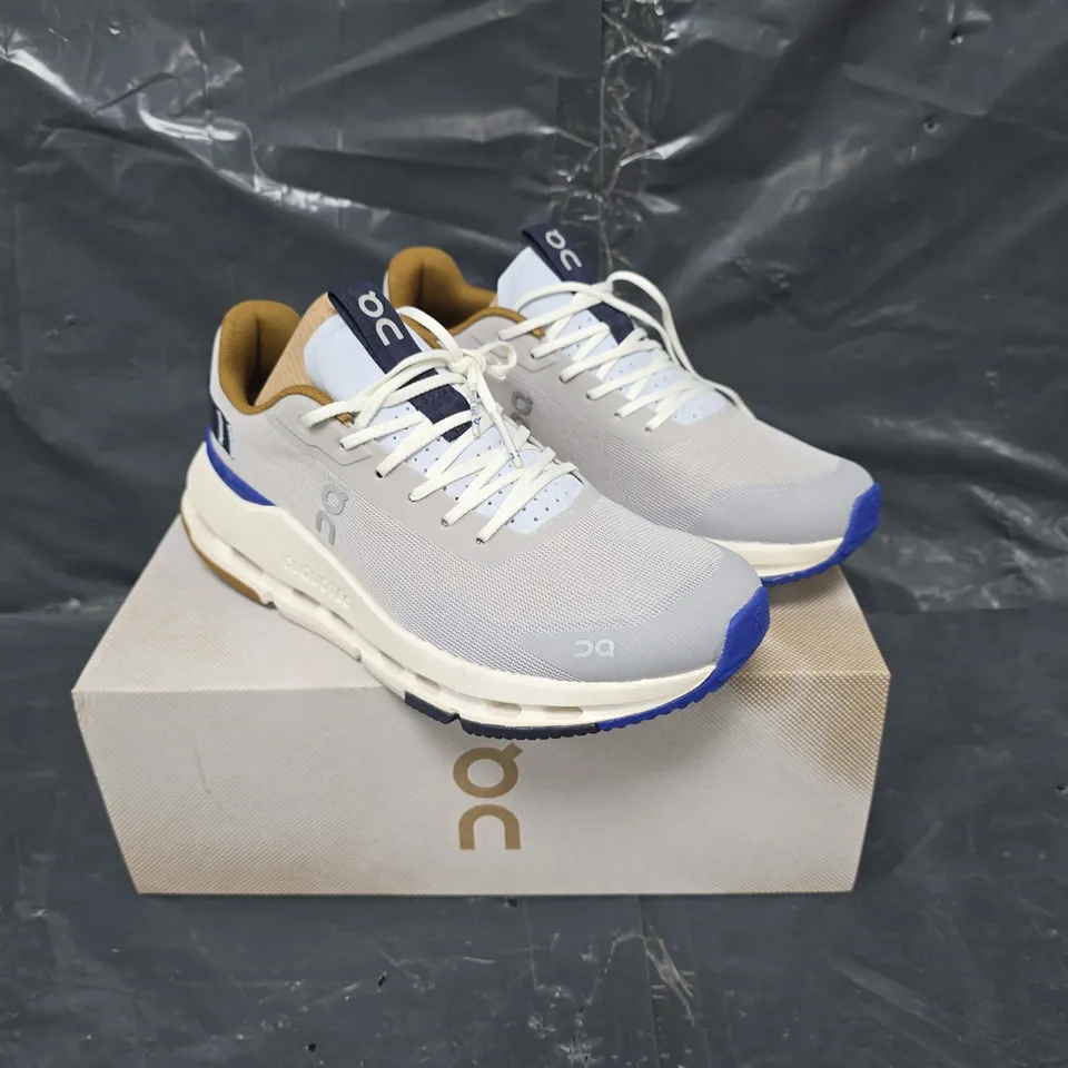 BOXED PAIR OF ON CLOUD NOVA FORM 2 SHOES IN GREY/ WHITE SIZE UK 5