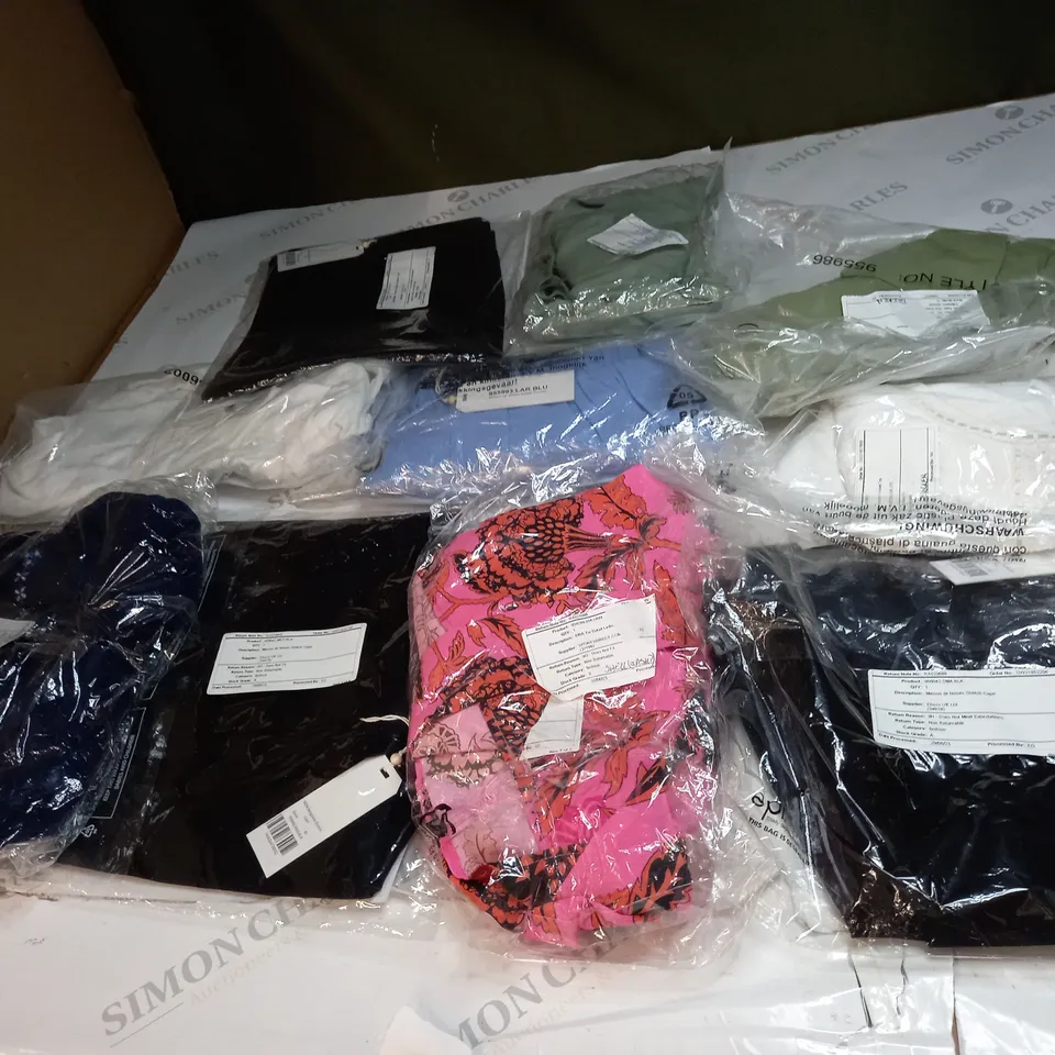 BAG OF APPROX 10 ASSORTED CLOTHING ITEMS TO INCLUDE - MAISON DE NIMES - EMELIA