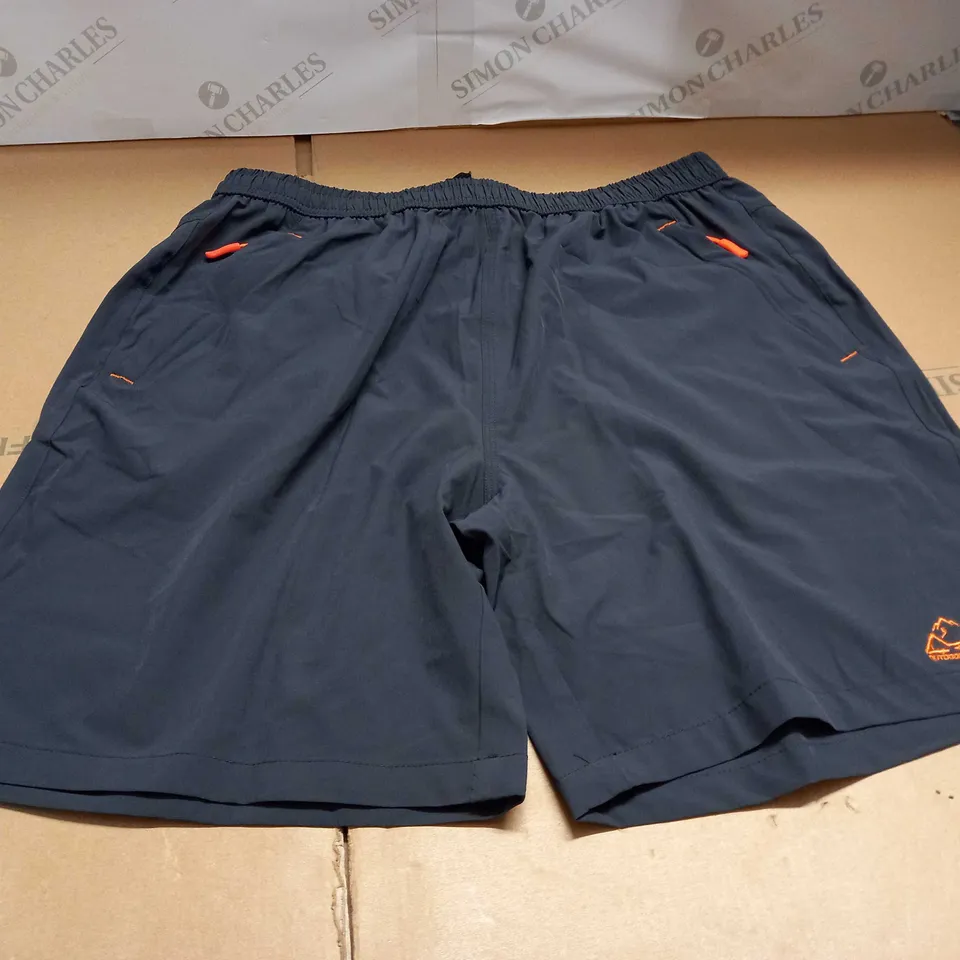 MENS OUTDOOR SPORTS SHORTS SIZE XL