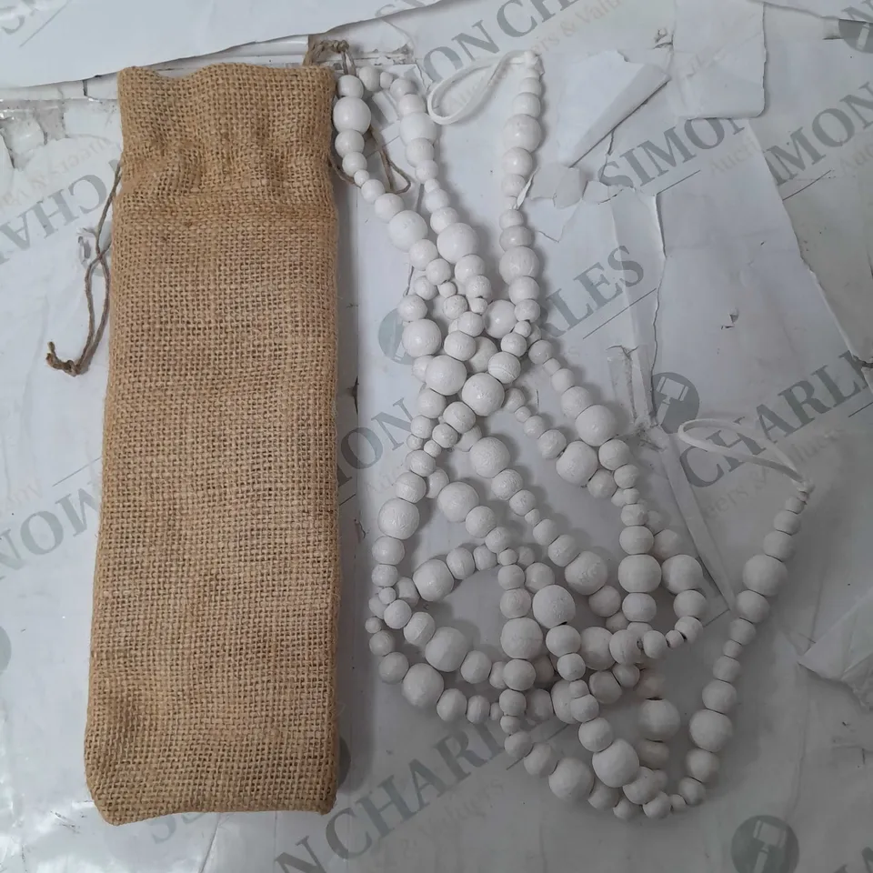 WHITE BEADED GARLAND