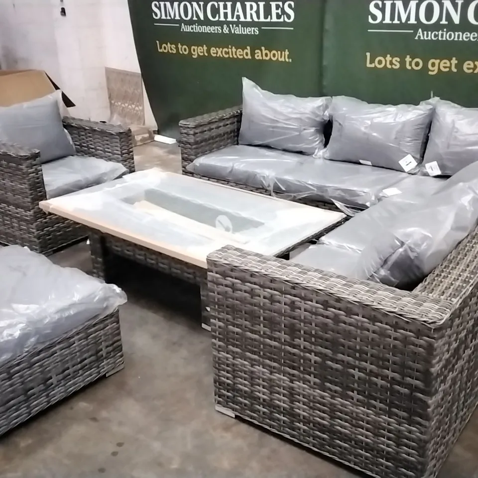 ARUBA 6 PIECE PADDED CORNER SET WITH TABLE AND STOOL (4 OF 4 BOXES)