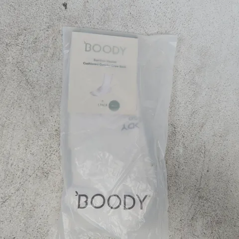 BAGGED BOODY CUSHIONED QUARTER CREW SOCKS IN WHITE SIZE 45-50