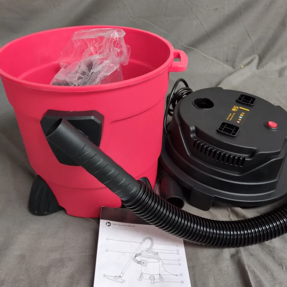 WET AND DRY VACUUM CLEANER WITH BLOWING FUNCTION