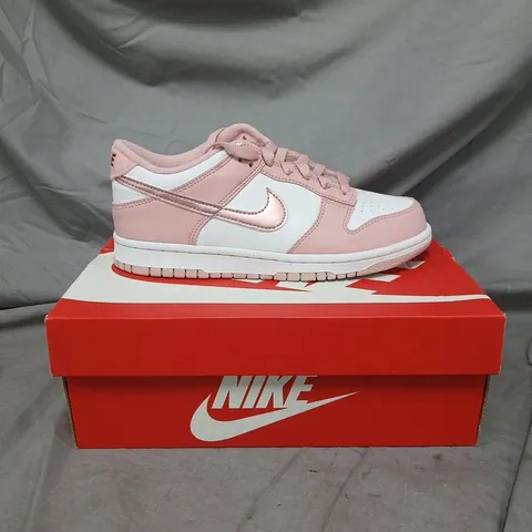 NIKE DUNK LOW SNEAKERS – PINK & WHITE - SIZE 6