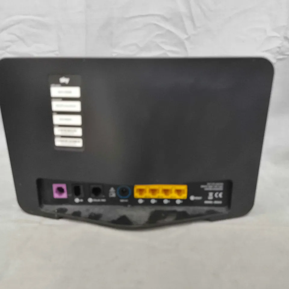 SKY SR203 HOME ROUTER IN BLACK