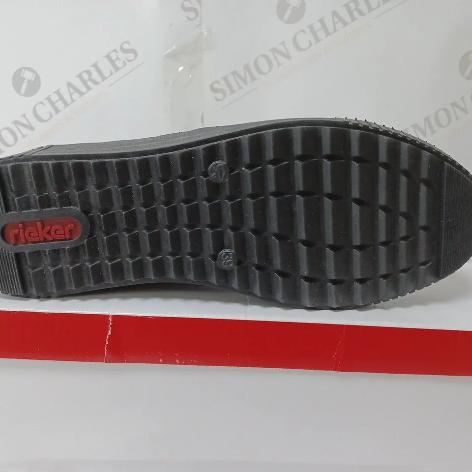 BOXED PAIR OF RIEKER HIGH TOP CUFFED TRAINERS WHITE SIZE 6