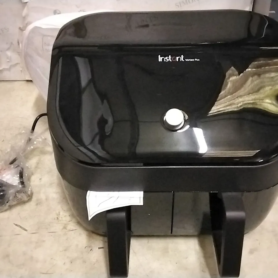 INSTANT VORTEX 8 IN 1 DUAL AIR FRYER 7.6