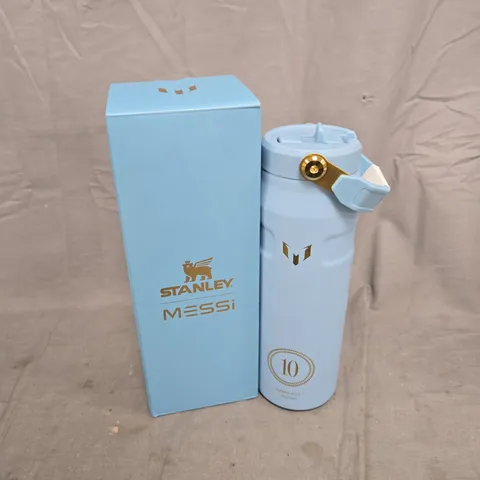 BOXED STANLEY MESSI THE AEROLIGHT ICEFLOW BOTTLE IN SKY BLUE (710ML)