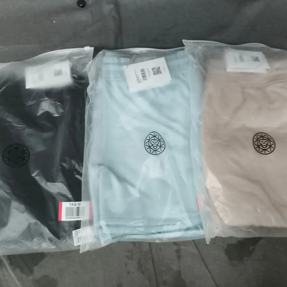 BOX OF APPROXIMATELY 12 BRASS MONKEY CLOTHING ITEMS TO INCLUDE JOGGERS AND SHORTS IN VARIOUS COLOURS AND SIZES