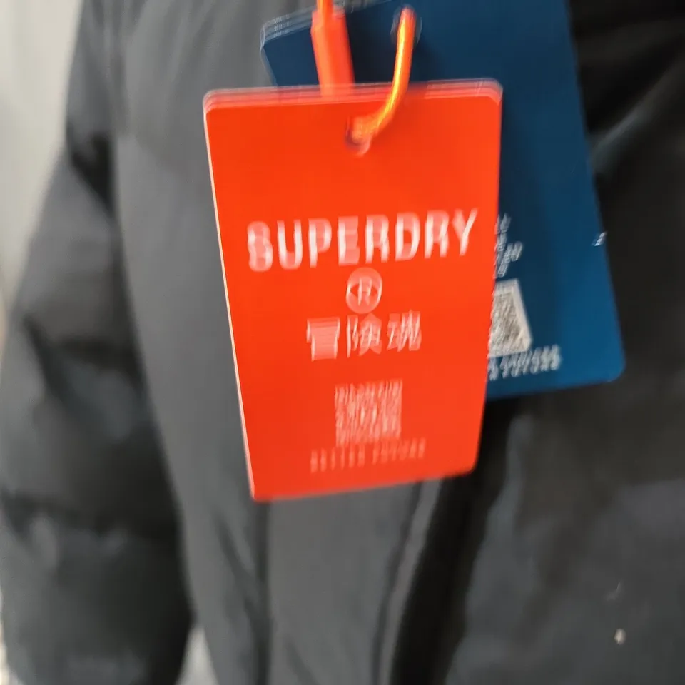 SUPERDRY CITY CHEVRON PADDED LL JACKET – BLACK, UK 16 (US 12, EU 44)