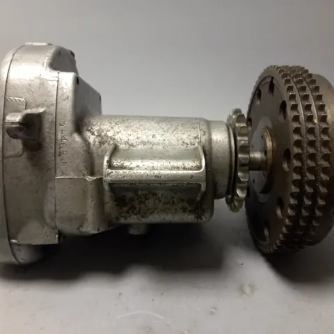 UNKNOWN SPECS GEARBOX /COLLECTION ONLY