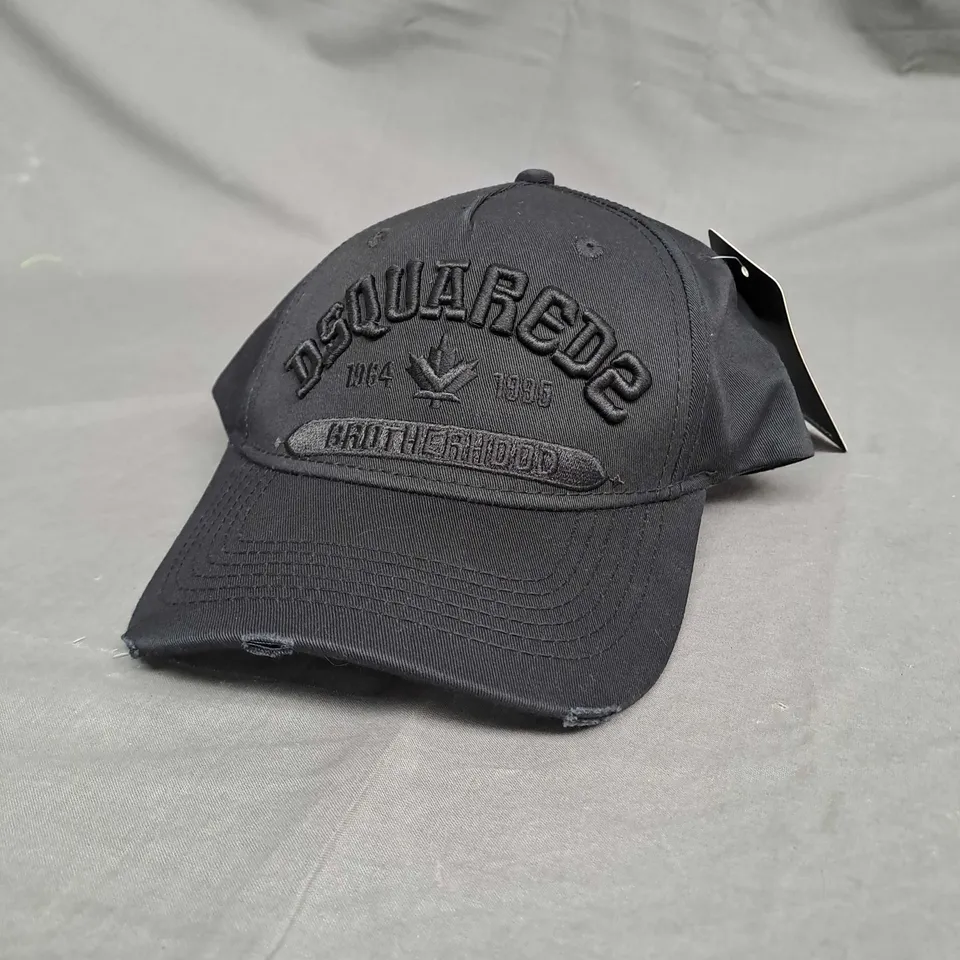 DSQUARED 2 BLACK CAP