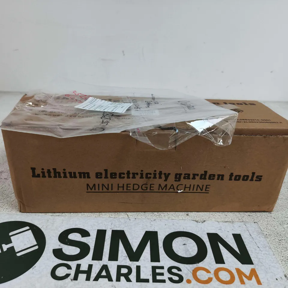 LITHIUM-POWERED MINI HEDGE MACHINE – BOXED GARDEN TOOL (MINI HEDGE MACHINE)