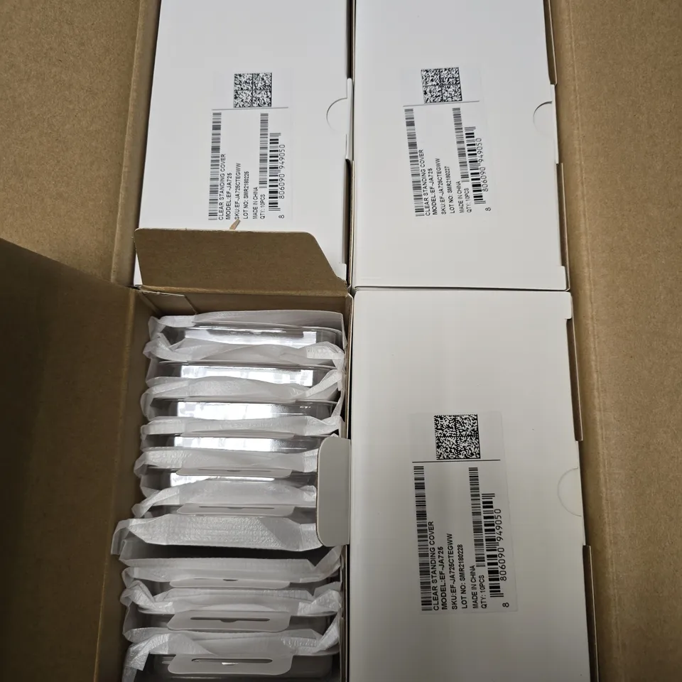 APPROXIMATELY 40 SAMSUNG GALAXY A72 CLEAR STANDING COVERS