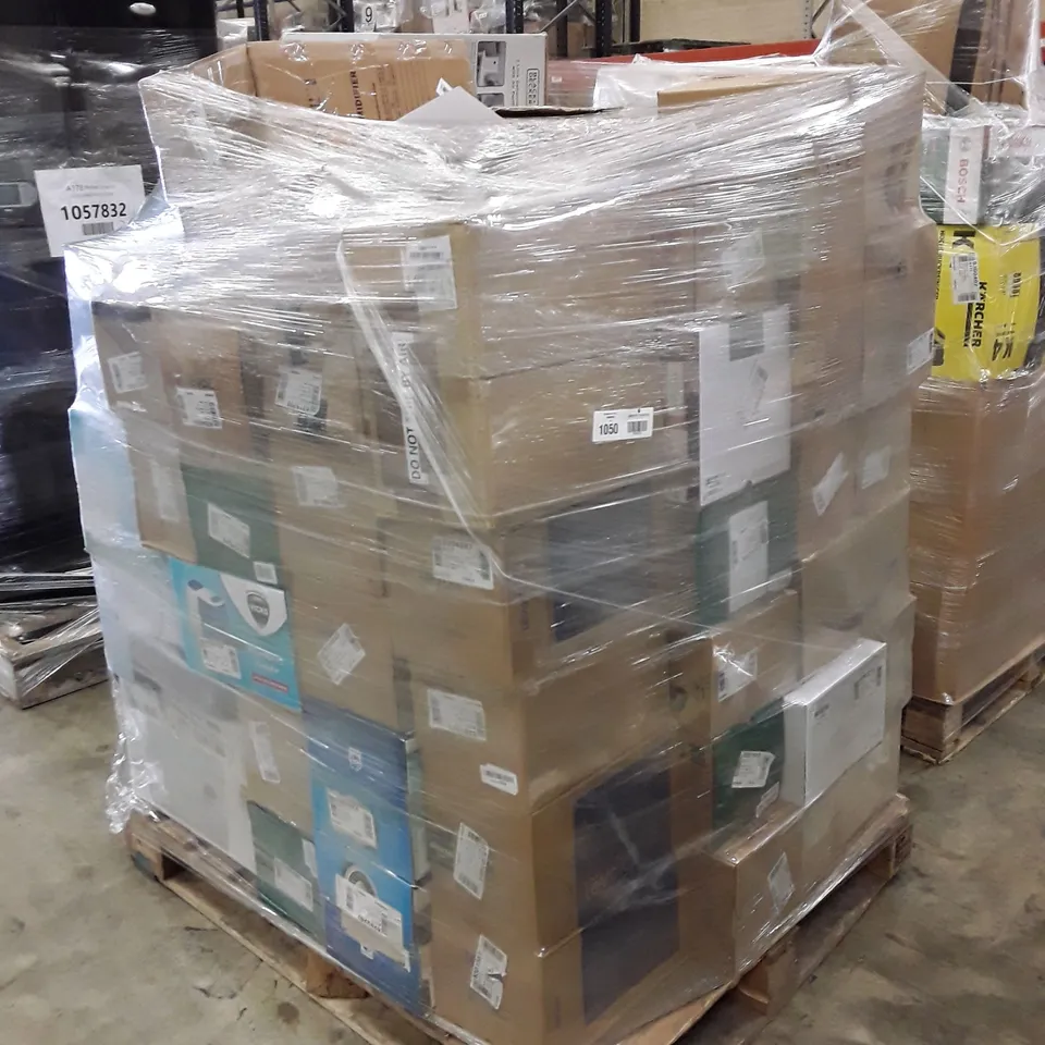 PALLET OF APPROXIMATELY 71 UNPROCESSED RAW RETURN HOUSEHOLD AND ELECTRICAL GOODS TO INCLUDE;