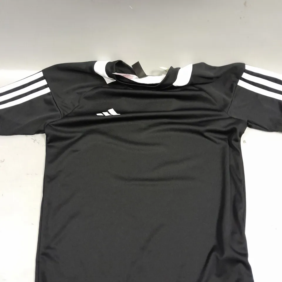ADIDAS CHILDRENS SERENO T-SHIRT IN BLACK - 9-10YRS 