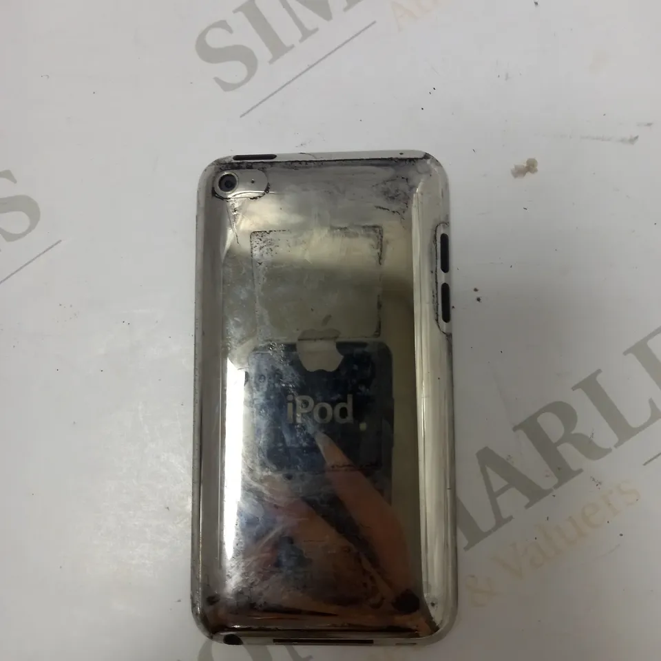 IPOD TOUCH 4TH GEN