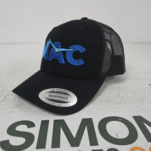 RETRO TRUCKER CAP – BLACK, ONE SIZE