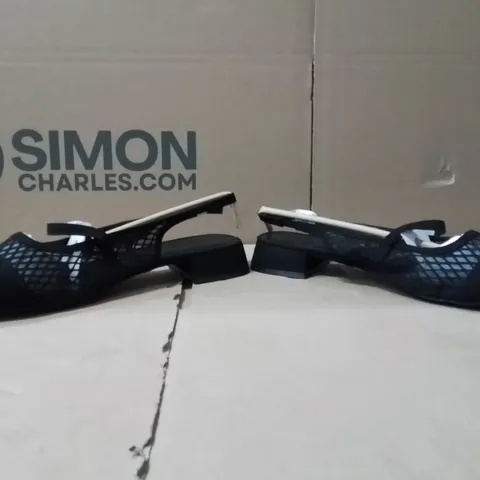 BOXED BRAND NEW APPROXIMATELY 9 SIMPLY BE JUPITER EXTRA WIDE SHOES BLACK SIZE 8