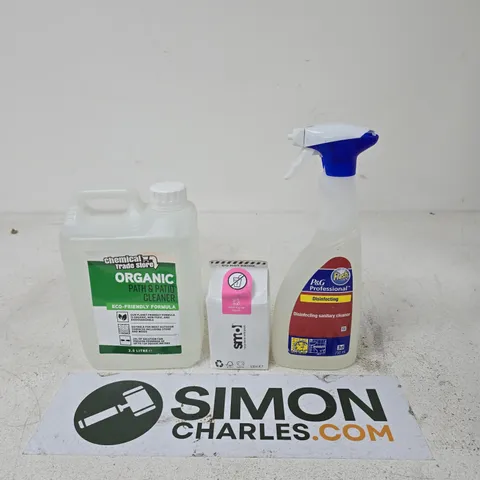 APPROXIMATELY 15 ASSORTED HOUSEHOLD LIQUIDS TO INCLUDE SMOL WASHING UP LIQUID REFILL, P&G PROFESSIONAL DISINFECTING SANITARY SPRAY AND ORGANIC PATIO AND PATH CLEANER