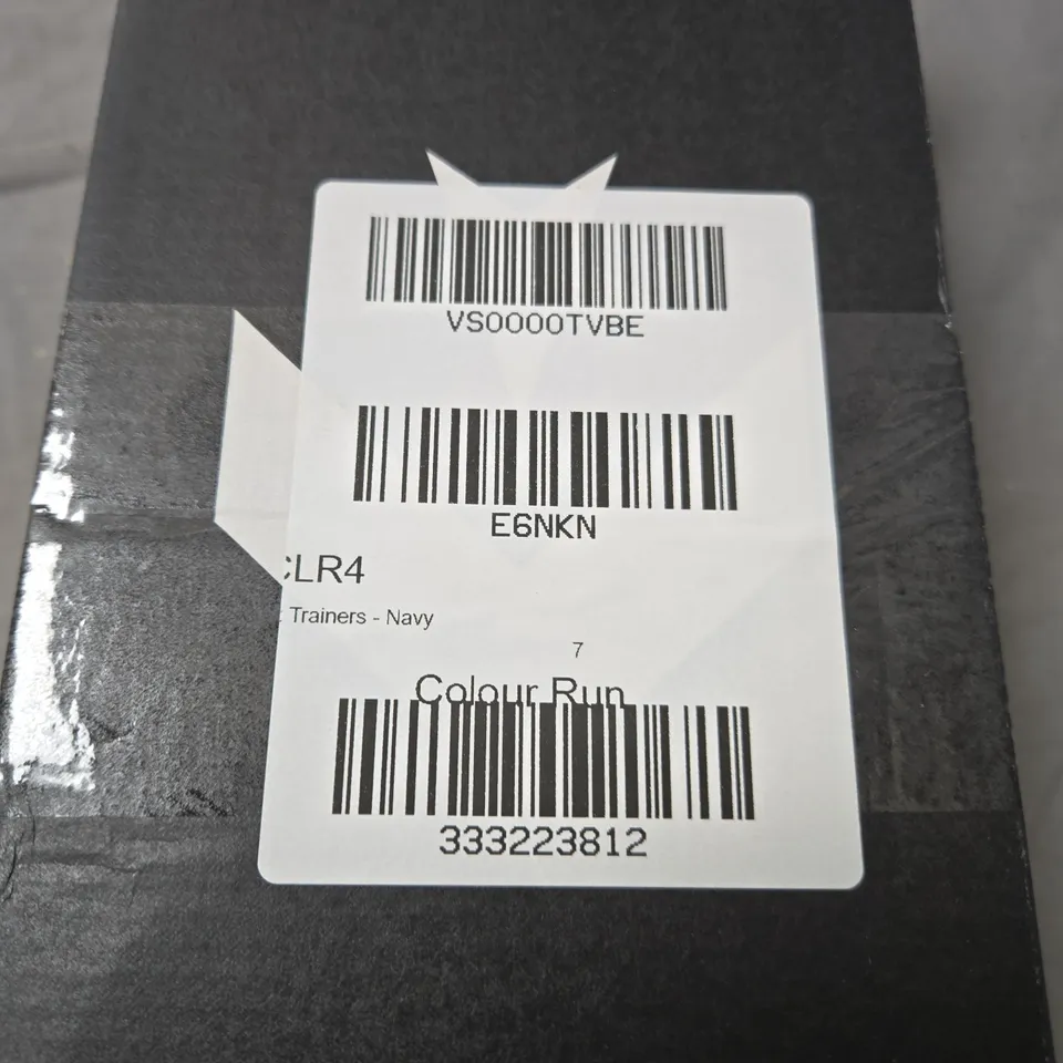 CONVERSE CHUCK TAYLOR ALL STAR LOW TOP TRAINERS – NAVY - SIZE 7