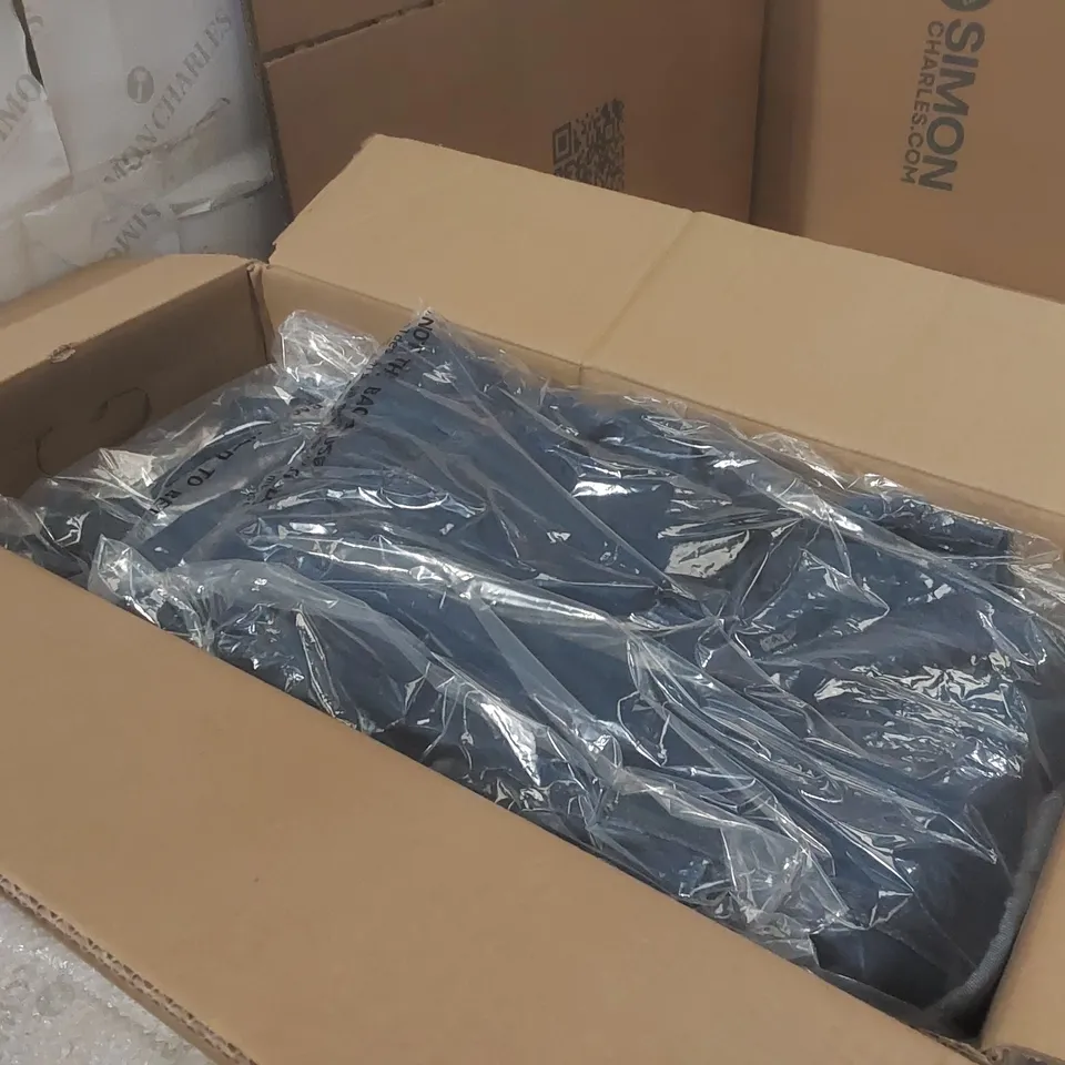 BOX CONTAINING APPROXIMATELY 15x BRAND NEW SIMPLY BE MID WASH FRILL COLLAR DRESSES - SIZE 14