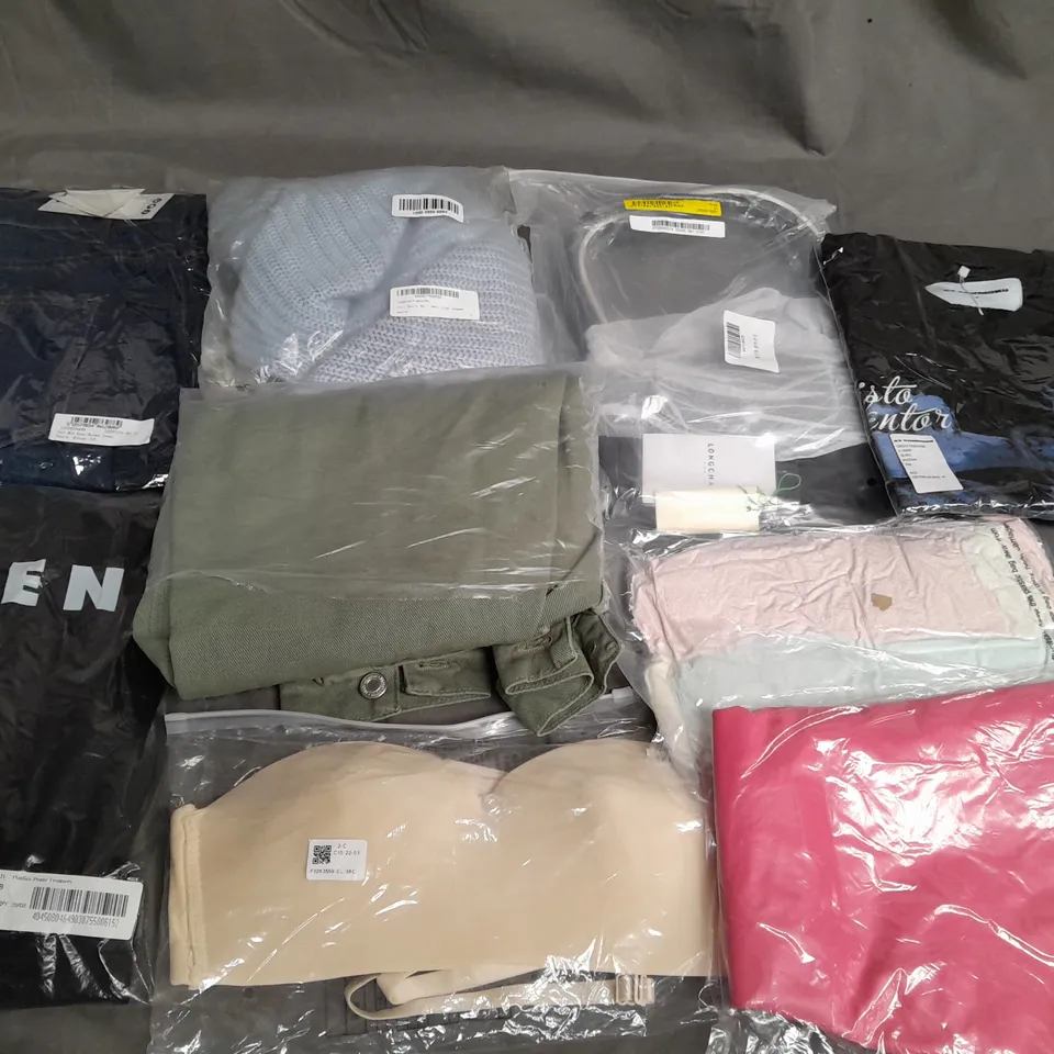 LARGE QUANTITY OF ASSORTED BAGGED CLOTHING ITEMS TO INCLUDE BODEN, BOOHOO AND LONGHAMP
