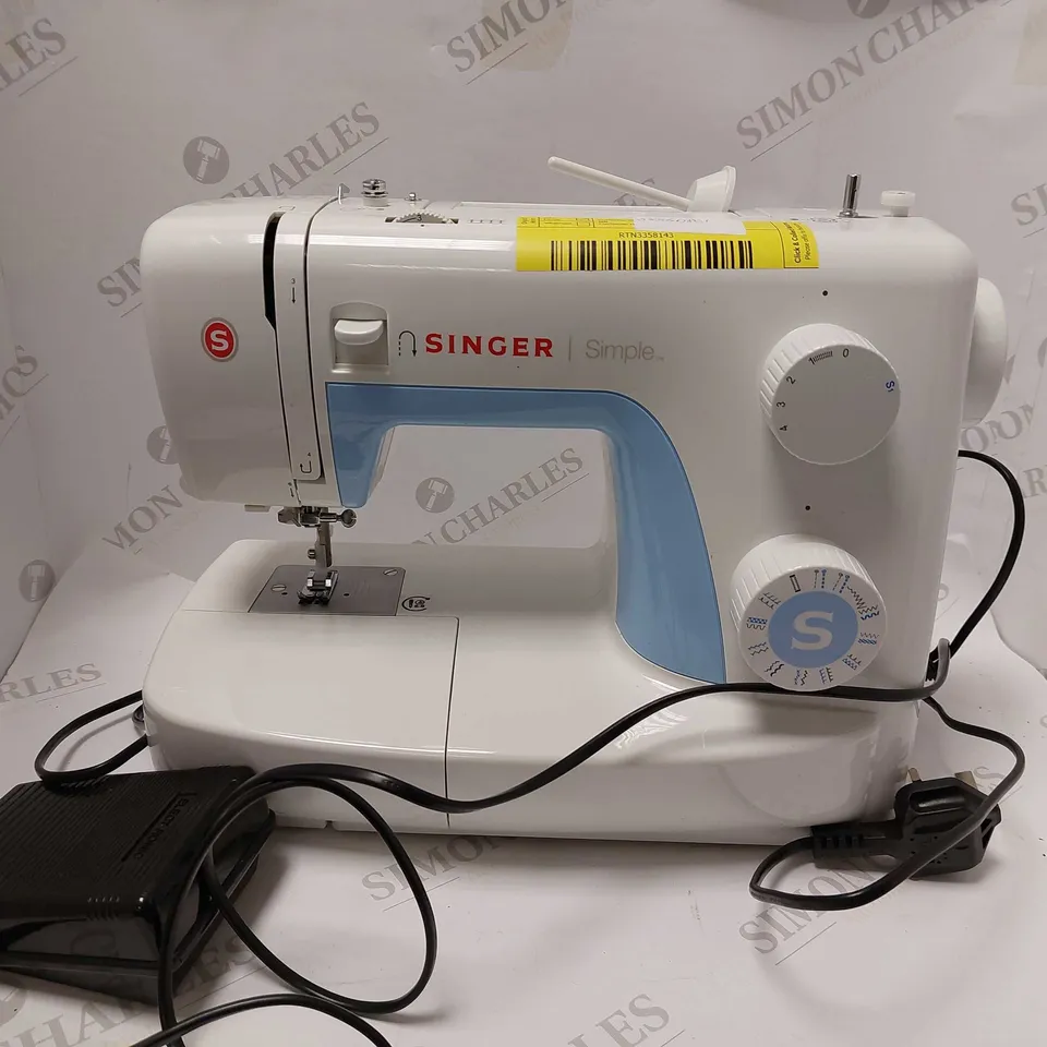 SINGER SIMPLE 3221 SEWING MACHINE - WHITE AND BLUE