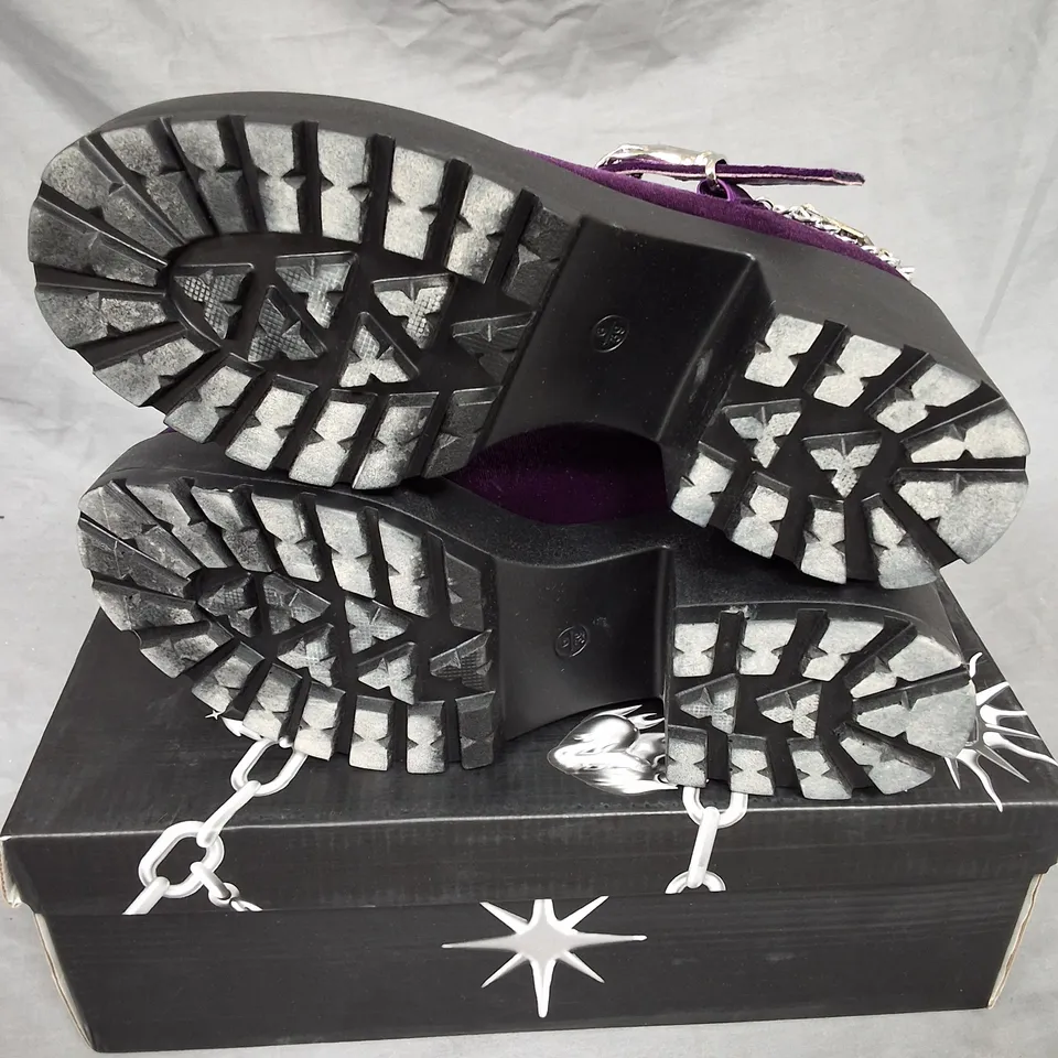 BOXED KOI TIRA MARY JANE'S FATAL TOUCH EDITION IN PURPLE - UK 6