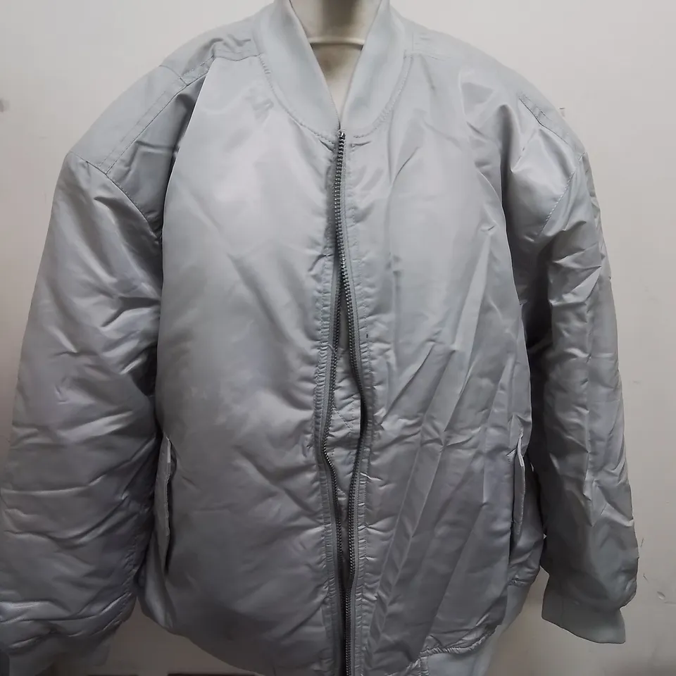 MOTEL JUNPYO JACKET IN GLACIER GREY - M/L