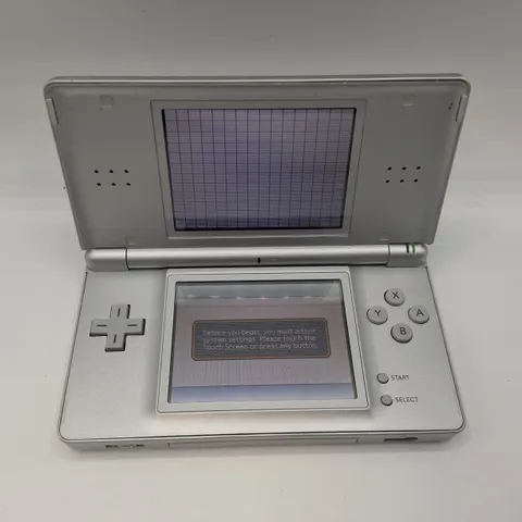 UNBOXED NINTENDO DS LITE IN SILVER - USG 001