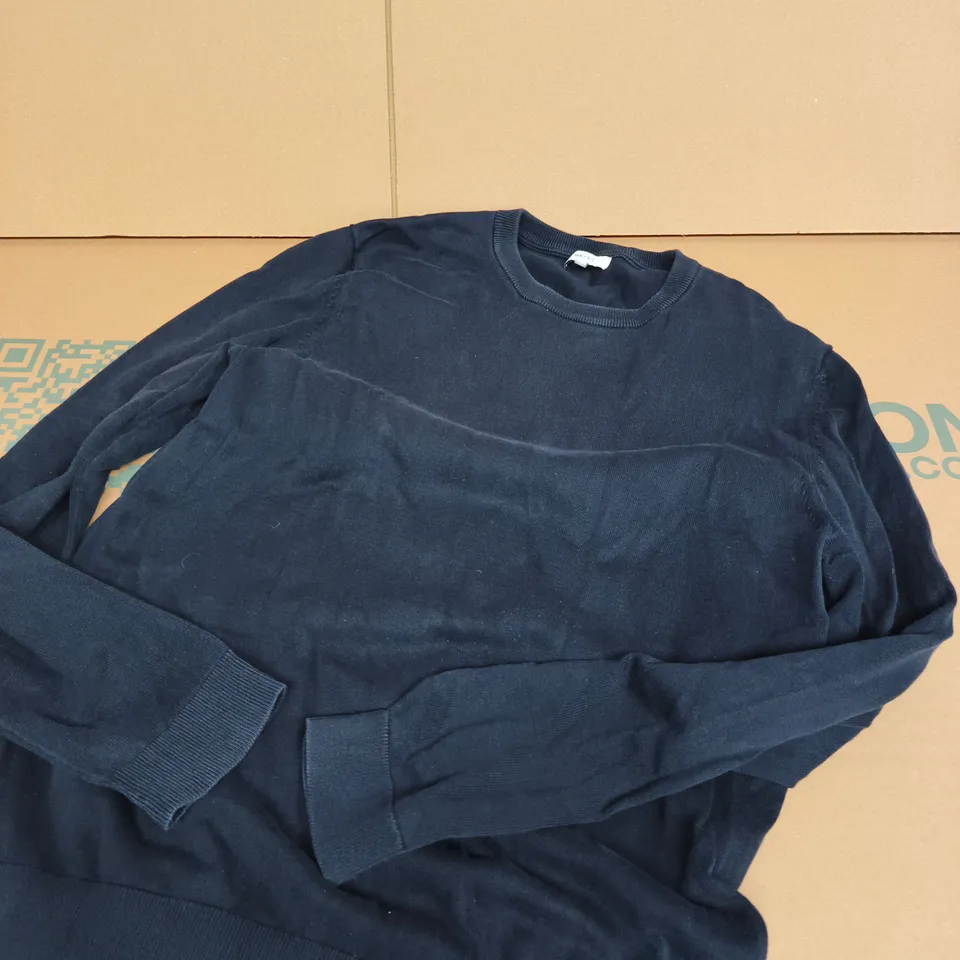 REISS NAVY KNIT JUMPER – MEN'S, UK SIZE L