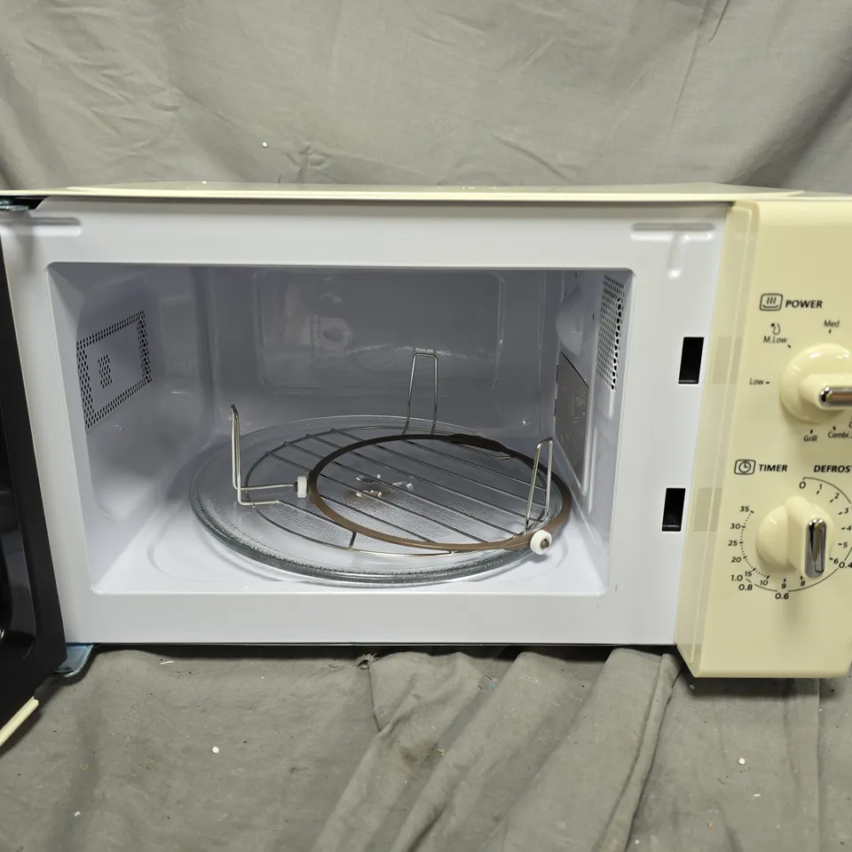 BOXED KLARSTEIN MICROWAVE 